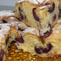 Przepis na ciasto z ciemnym winogronem, które zachwyci Twoje podniebienie